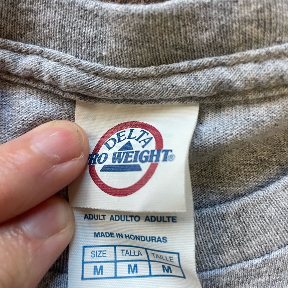 Bundle of 2 Dundler Mifflin Office T-Shirts, Pressed & Ready. T Shirts 3/$15 - Picture 3 of 4